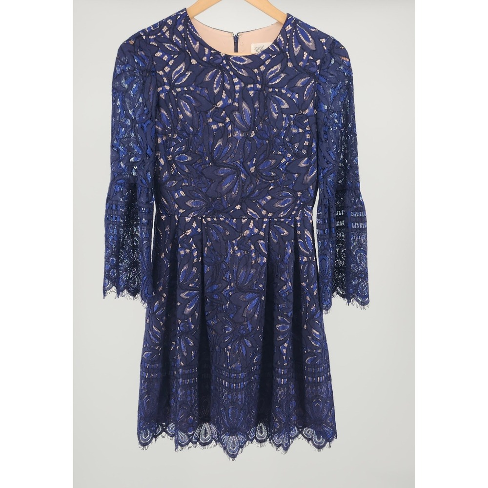 Eliza J Navy Floral Lace Bell Sleeve Fit & Flare Cocktail Party Dress Size 0